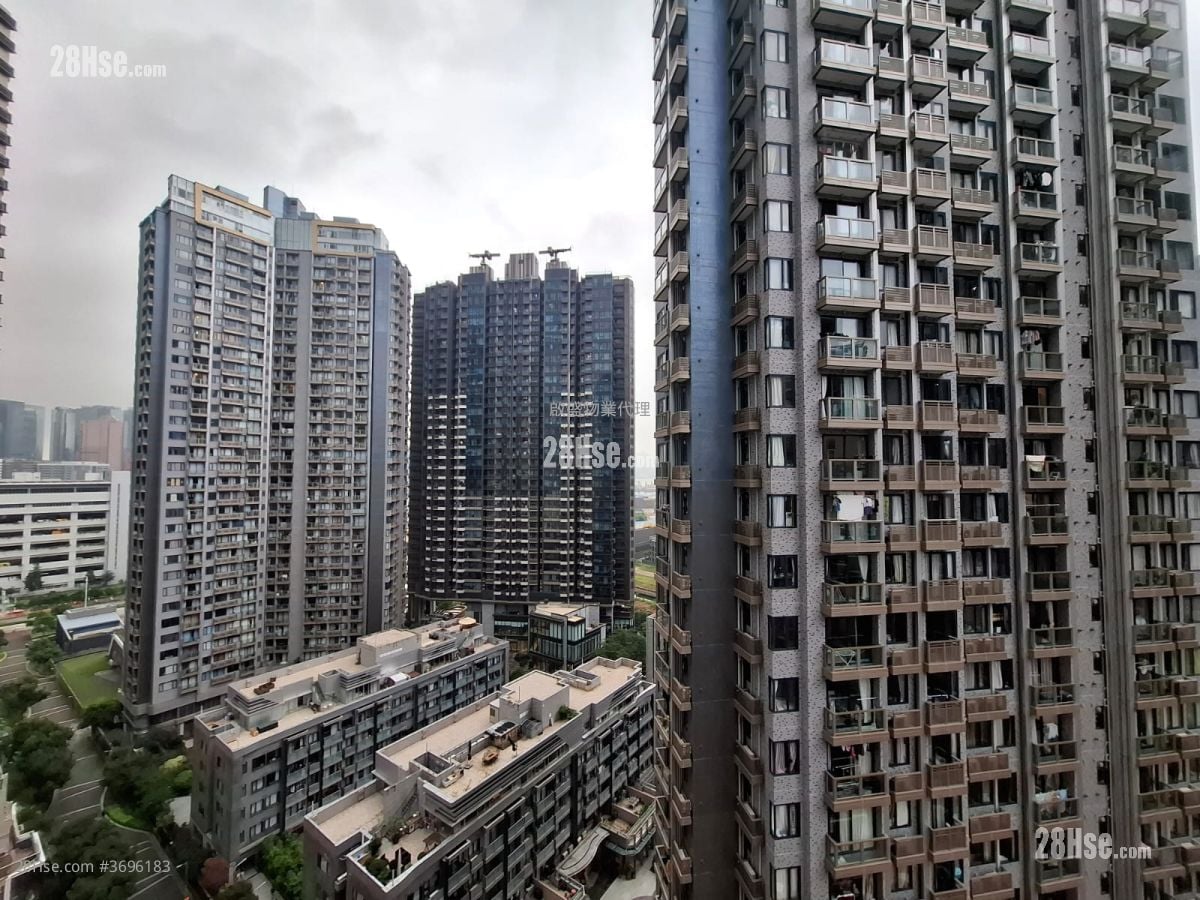 Victoria Skye Sell 3 Bedrooms , 1 Bathroom 635 ft²