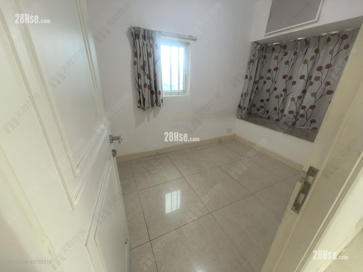 Central Park Towers Sell 2 Bedrooms 493 ft²