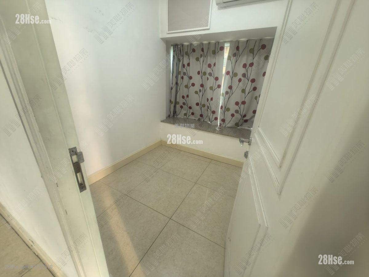 Central Park Towers Sell 2 Bedrooms 493 ft²