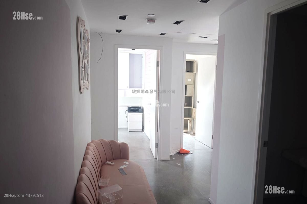 亞士厘道17-19號 Rental 5+ Bedrooms