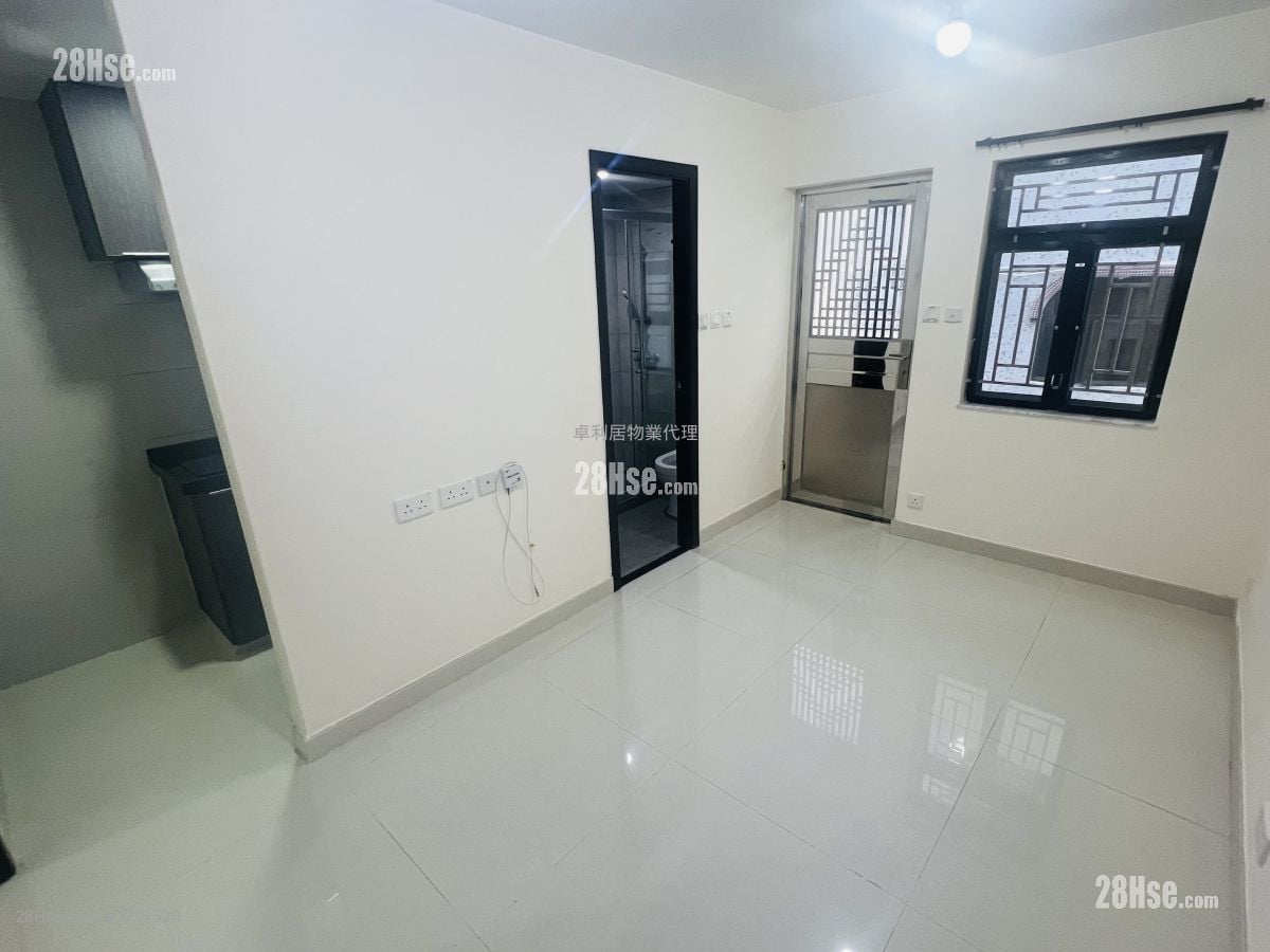 村屋 租盘 2 房 , 1 浴室