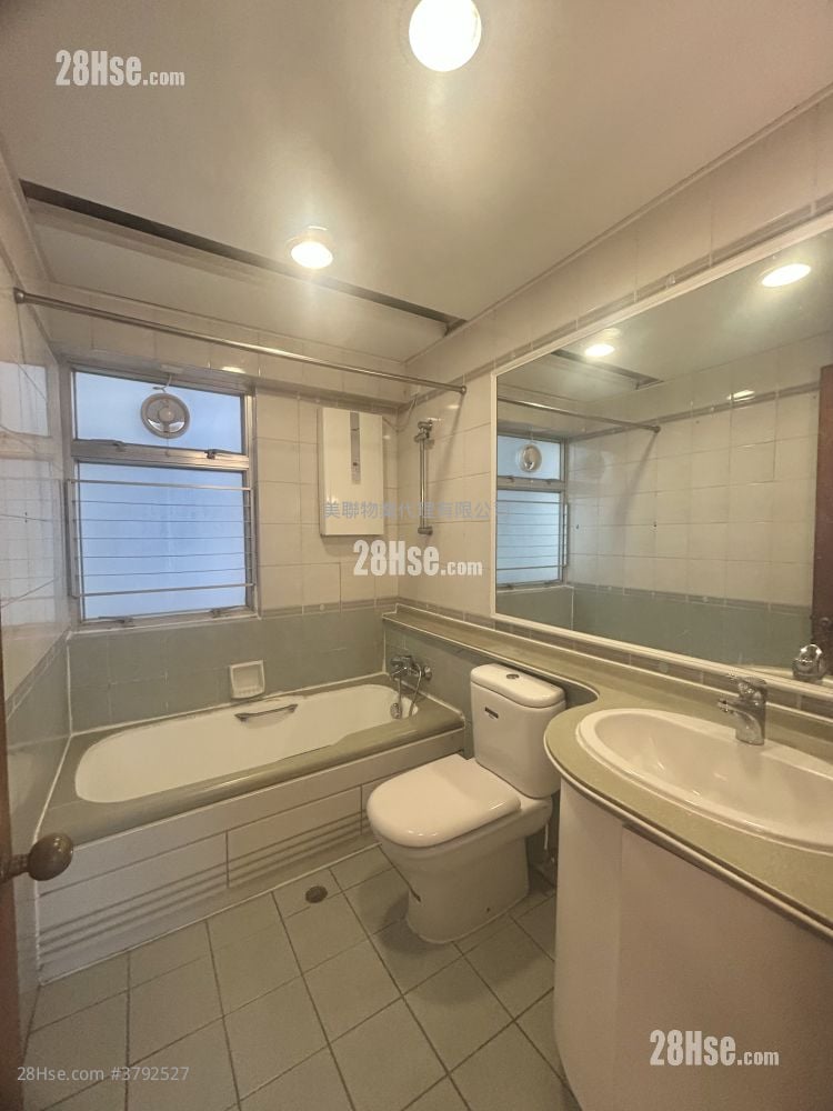 Laguna City Sell 2 Bedrooms 517 ft²