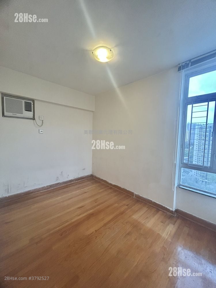 Laguna City Sell 2 Bedrooms 517 ft²