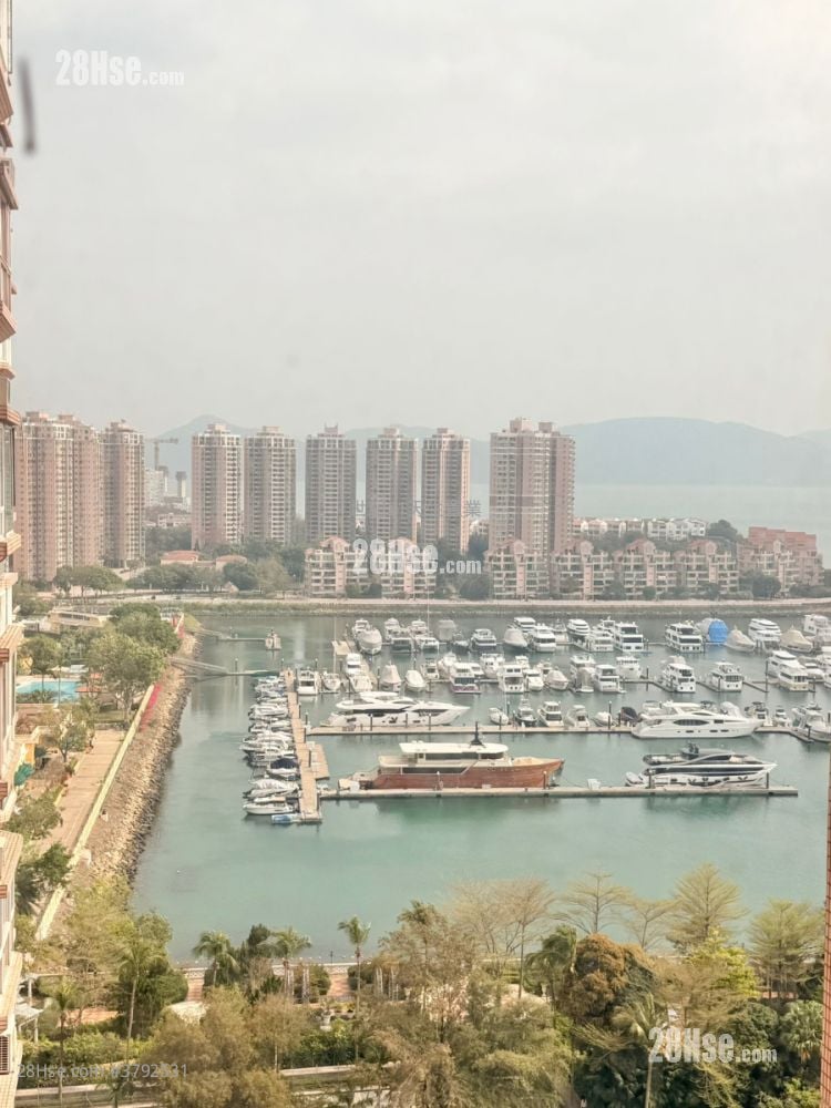 Hong Kong Gold Coast Sell 685 ft²