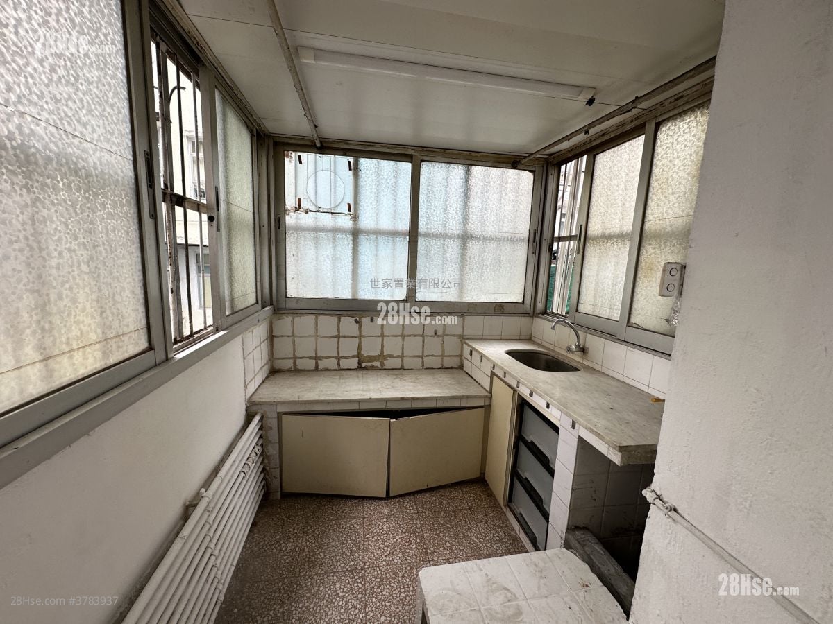 金富楼 售盘 1 浴室 247 平方尺