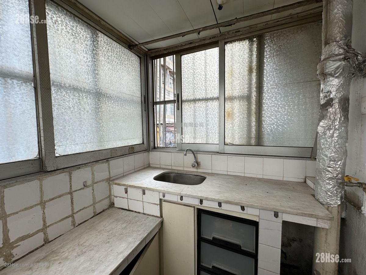 金富楼 售盘 1 浴室 247 平方尺