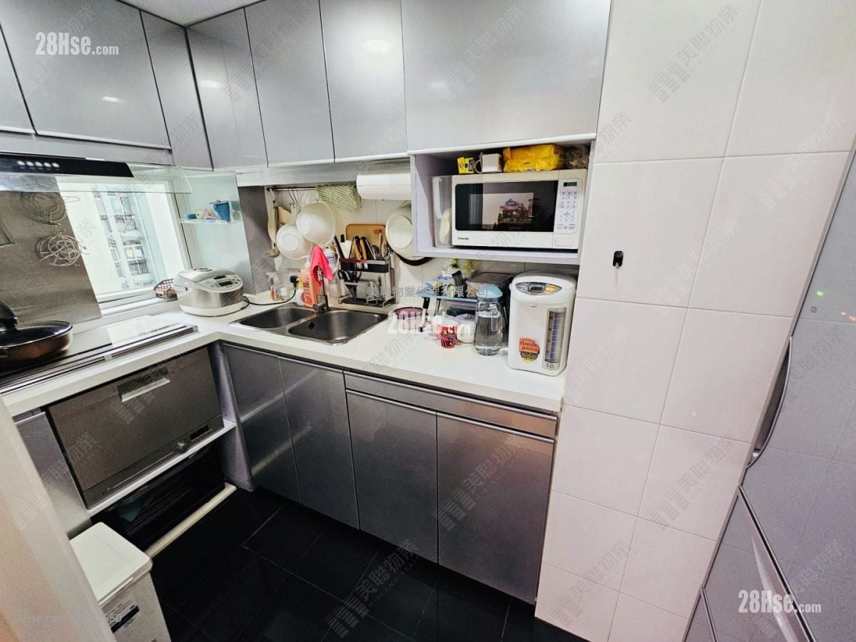 Mei Foo Sun Chuen Sell 2 Bedrooms , 1 Bathroom 591 ft²