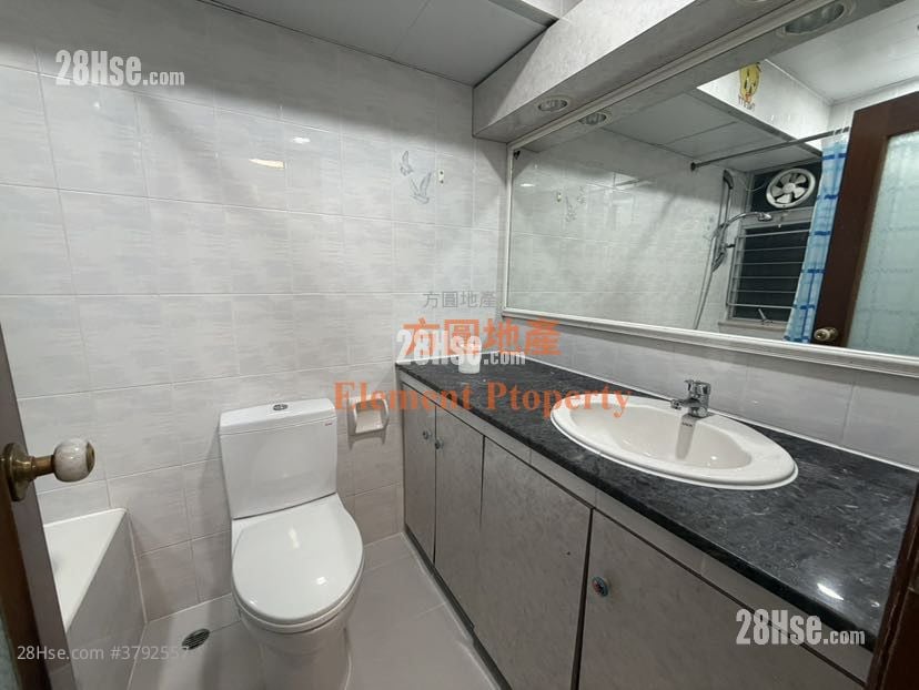 丽港城 售盘 3 房 , 2 浴室 687 平方尺