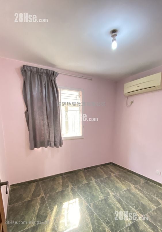 村屋 租盘 3 房 700 平方尺