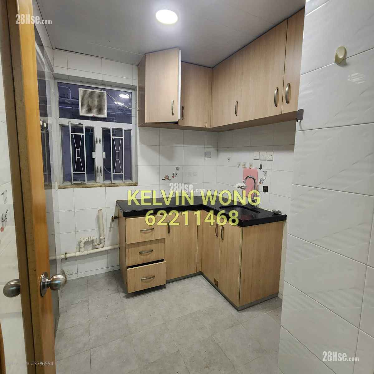 Man Ying Building Sell 2 Bedrooms , 1 Bathroom 665 ft²