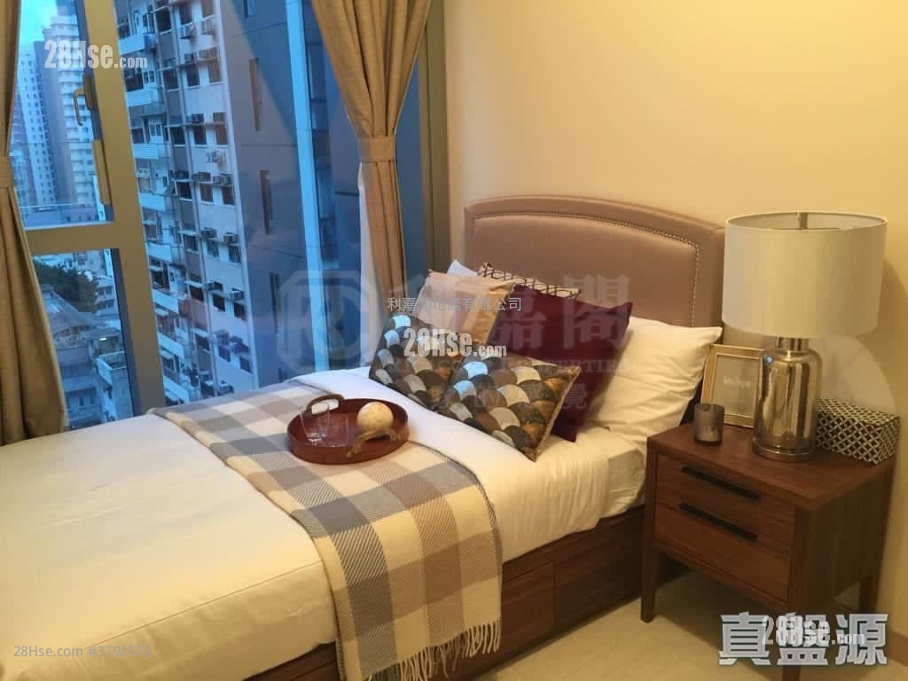 King's Hill Sell 1 Bedroom 331 ft²