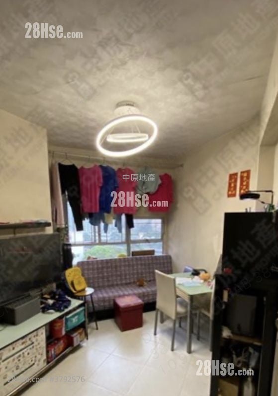 Eightland Gardens Sell 2 Bedrooms , 1 Bathroom 431 ft²