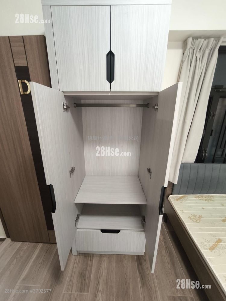 Hoi Kung Court Rental 135 ft²