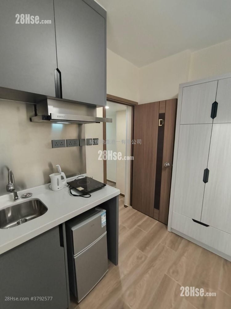 Hoi Kung Court Rental 135 ft²