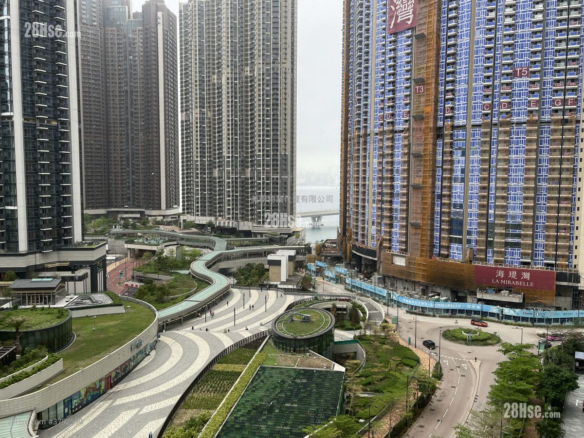 致蓝天 售盘 4 房 , 2 浴室 819 平方尺