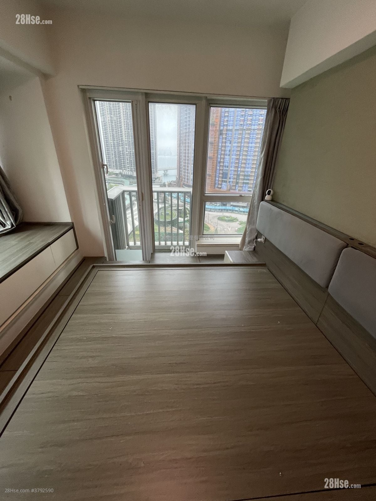 致蓝天 售盘 4 房 , 2 浴室 819 平方尺