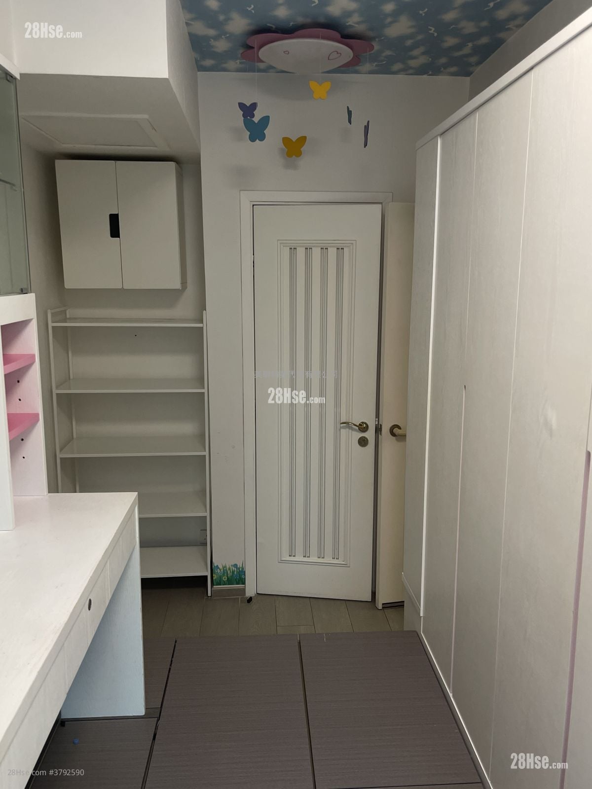 致蓝天 售盘 4 房 , 2 浴室 819 平方尺