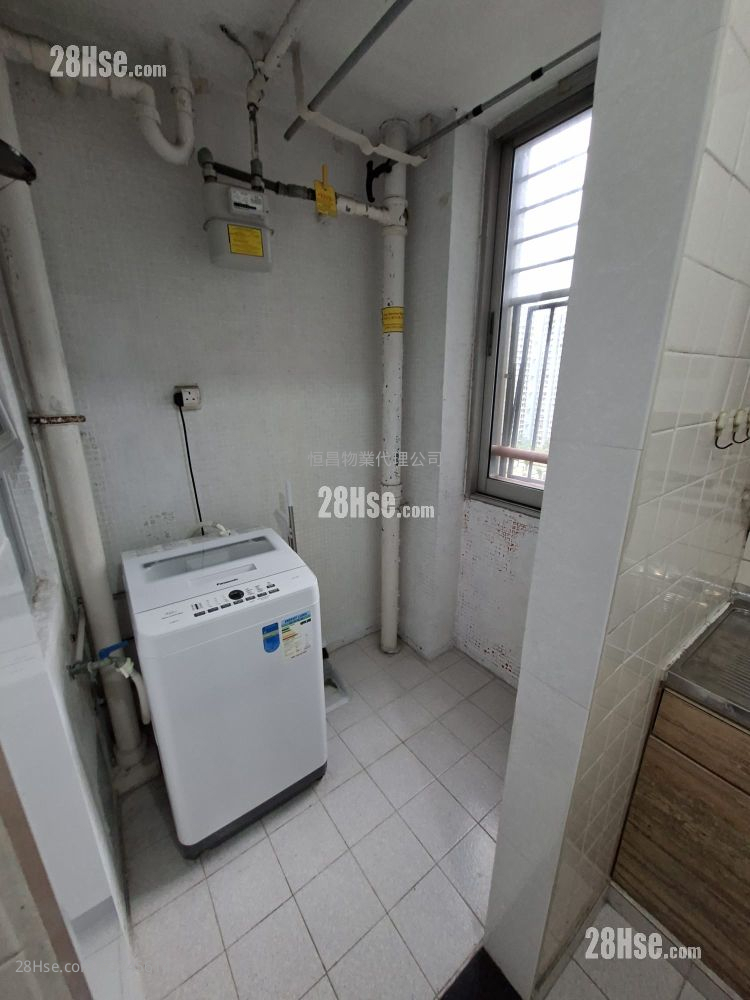 天马苑 租盘 2 房 415 平方尺