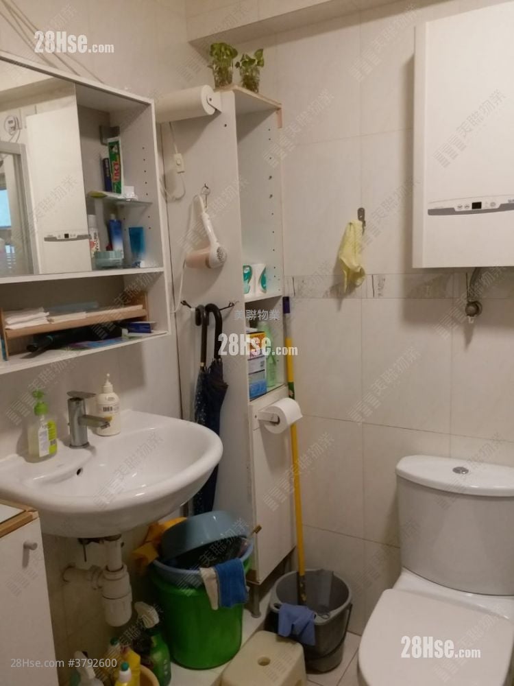 Sceneway Garden Sell 3 Bedrooms 614 ft²