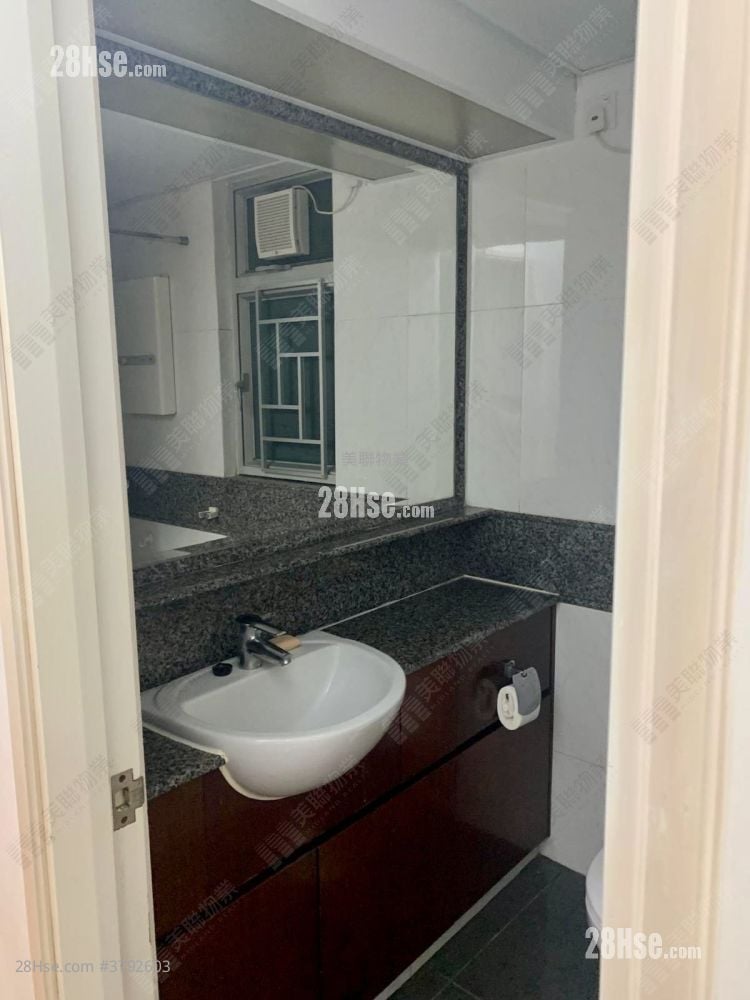 Summit Terrace Rental 2 Bedrooms , 1 Bathroom 435 ft²