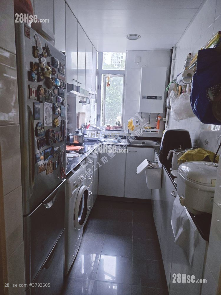 锦龙苑 售盘 645 平方尺