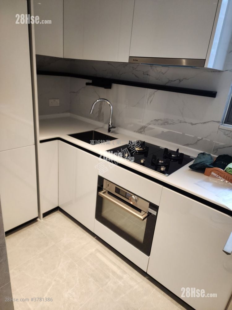 Chill Residence Rental 2 Bedrooms , 1 Bathroom 589 ft²