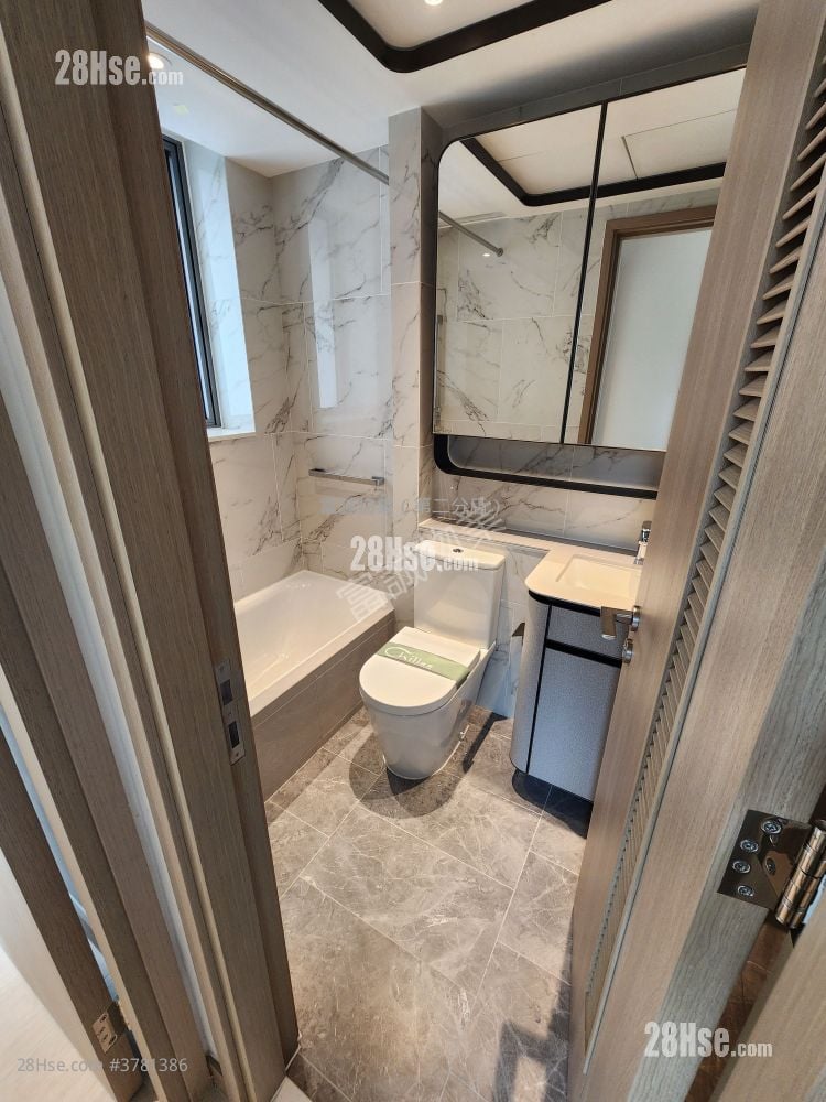 Chill Residence Rental 2 Bedrooms , 1 Bathroom 589 ft²