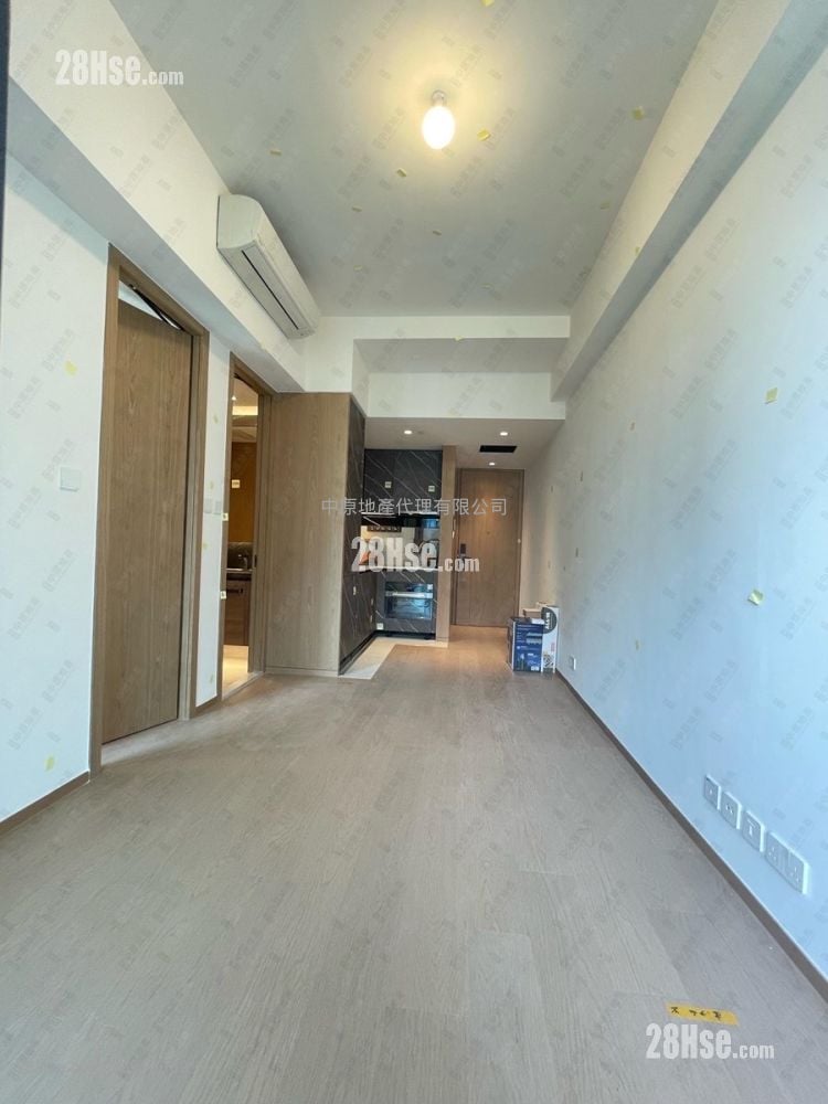 Onmantin Sell 1 Bedroom 388 ft²