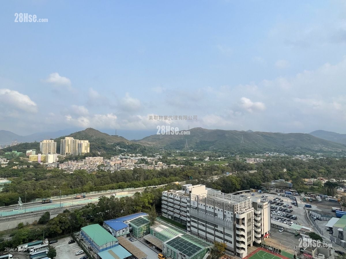 View: Yoho Midtown Rental 5+ Bedrooms , 3 Bathrooms 1,026 ft²