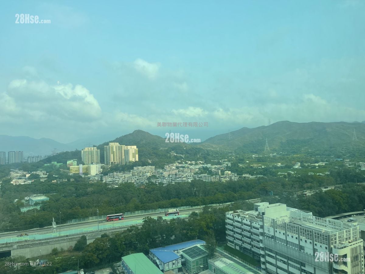 View: Yoho Midtown Rental 5+ Bedrooms , 3 Bathrooms 1,026 ft²