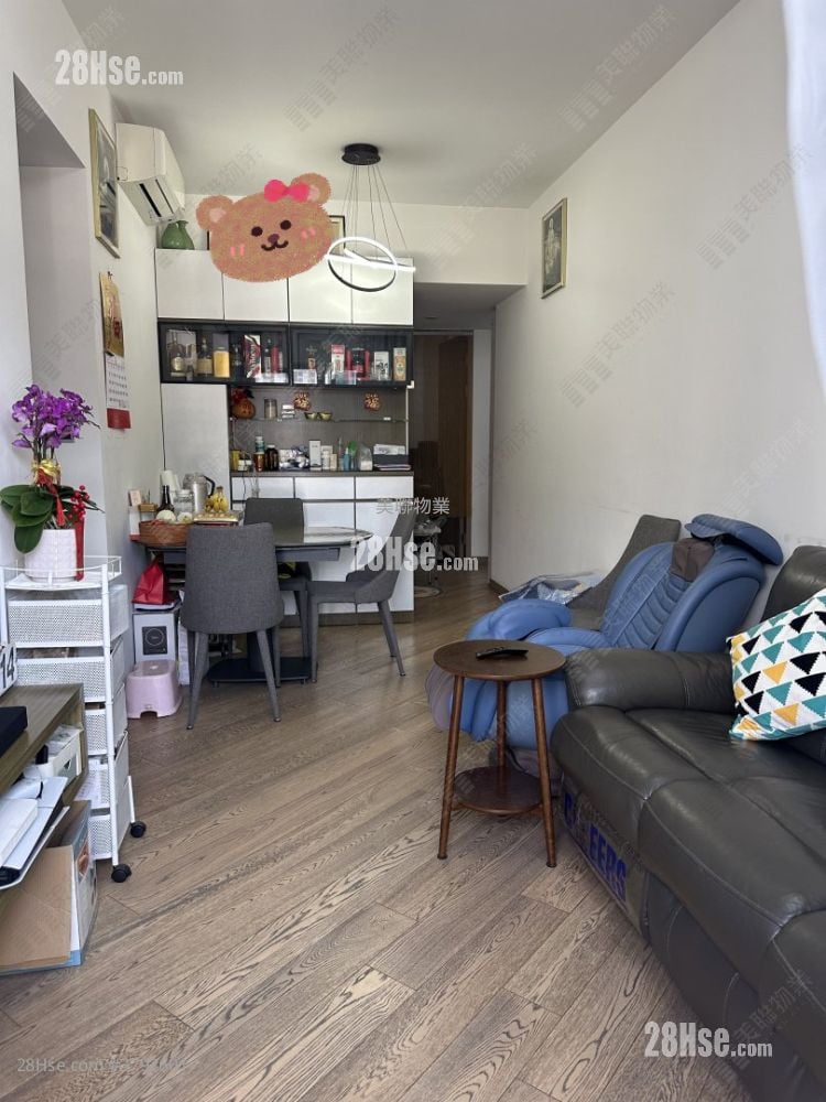 The Parkville Sell 3 Bedrooms 745 ft²