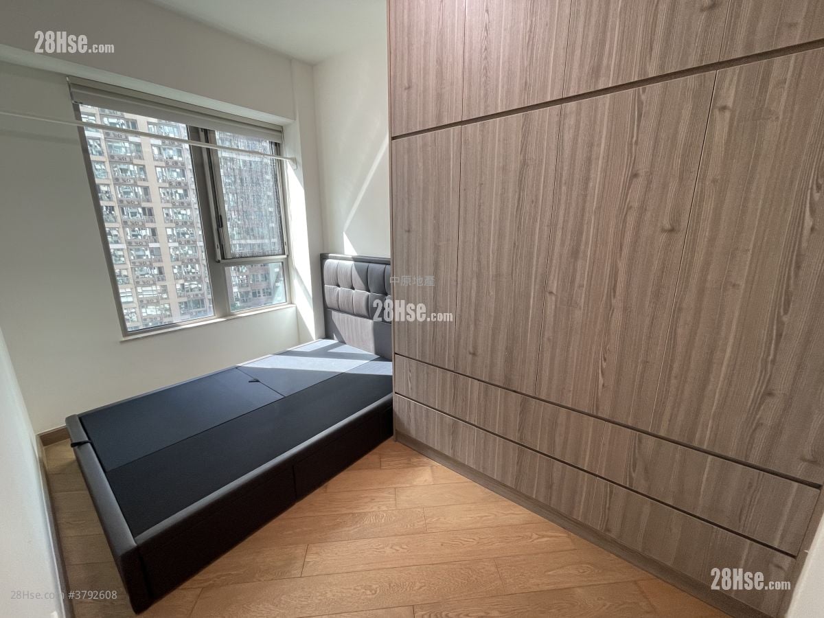 Parc City Rental 1 Bedroom , 1 Bathroom 469 ft²