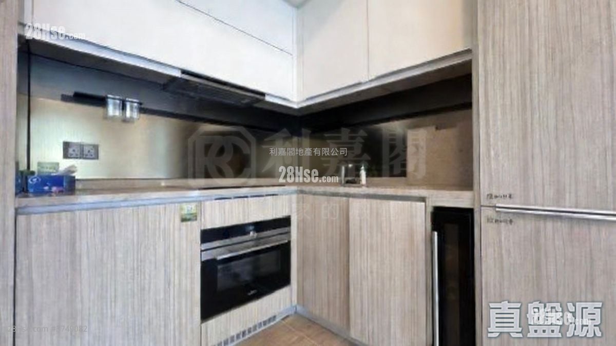 Lime Gala Sell 2 Bedrooms , 1 Bathroom 489 ft²