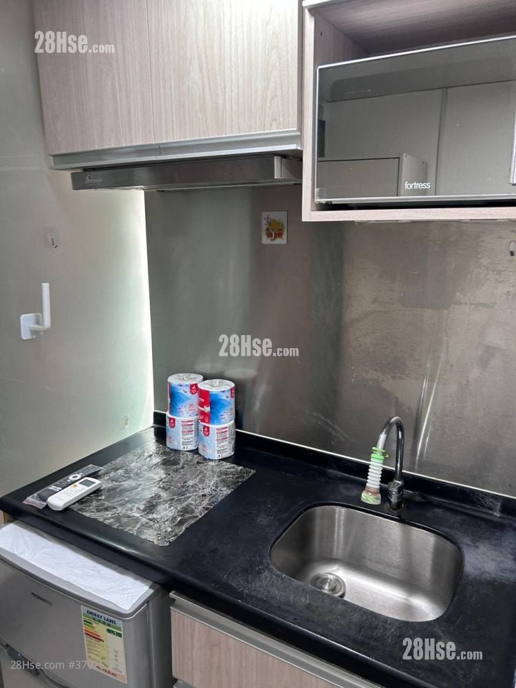 香港大厦 租盘 开放式间隔 , 1 浴室 120 平方尺