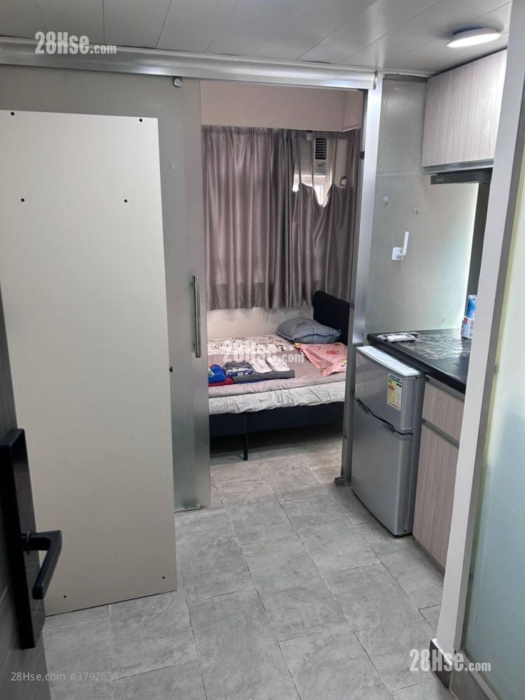 香港大厦 租盘 开放式间隔 , 1 浴室 120 平方尺