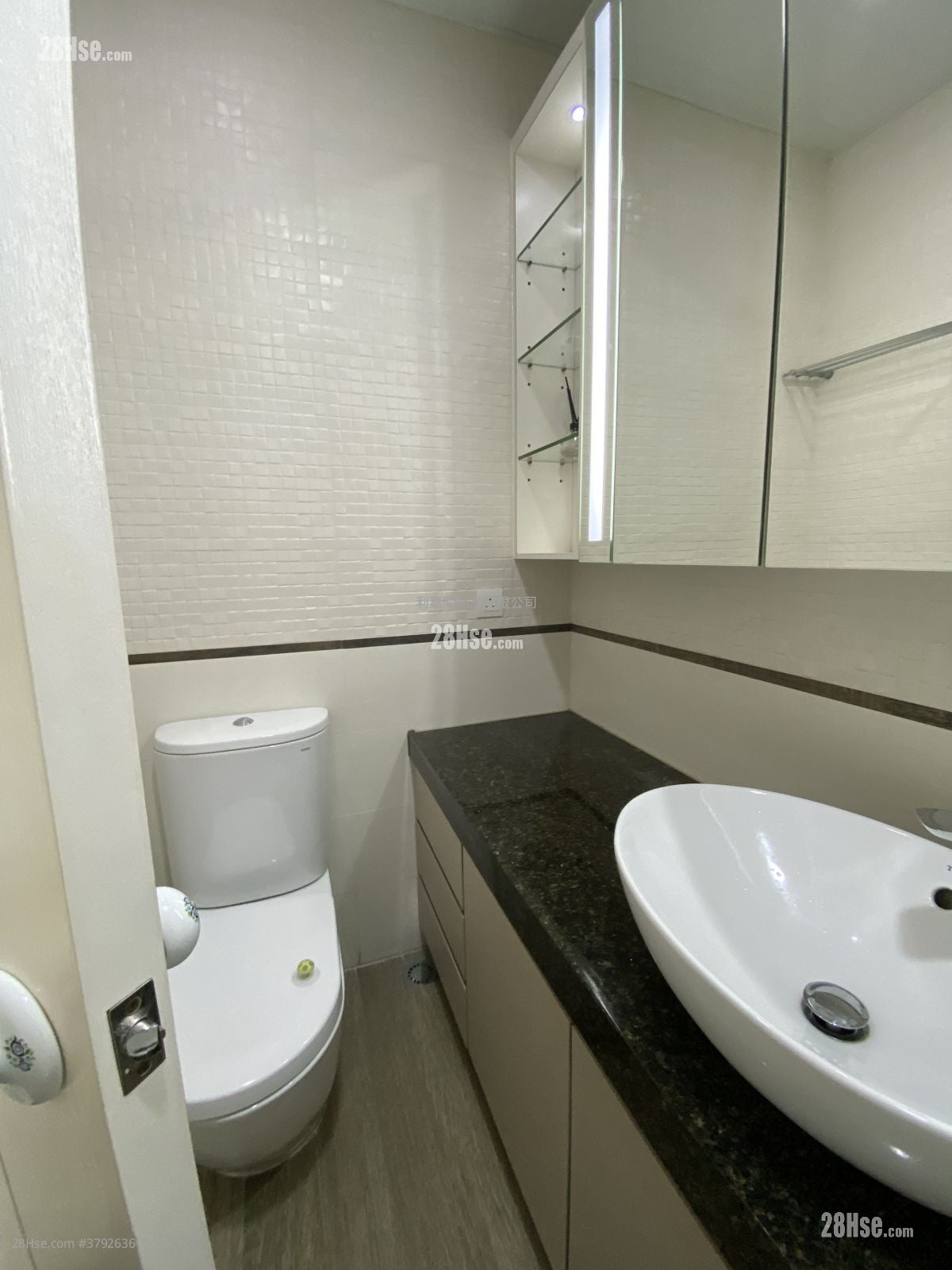 The Cairnhill Sell 3 Bedrooms , 3 Bathrooms 1,008 ft²