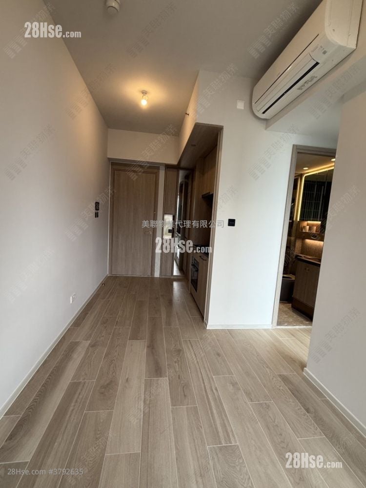 柏蔚森 租盘 2 房 , 1 浴室 390 平方尺