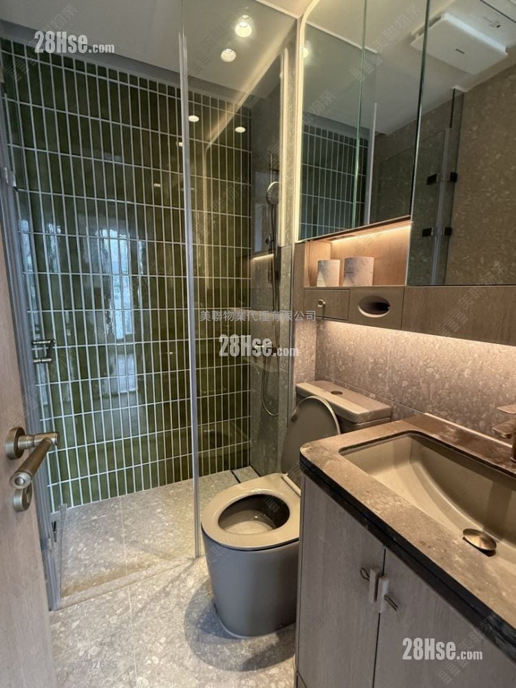 柏蔚森 租盘 2 房 , 1 浴室 390 平方尺