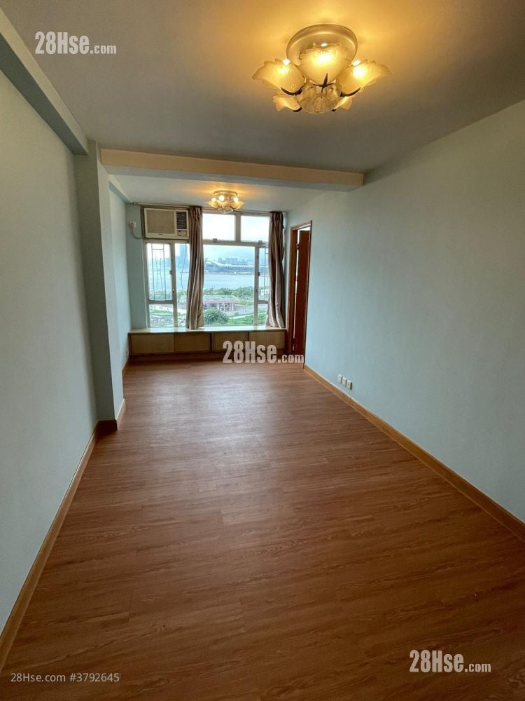 唐楼 租盘 3 房 , 1 浴室 550 平方尺