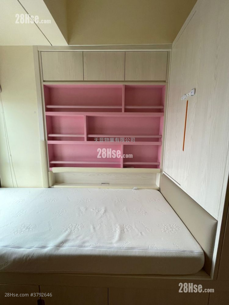 Grand Yoho Sell 3 Bedrooms , 2 Bathrooms 777 ft²