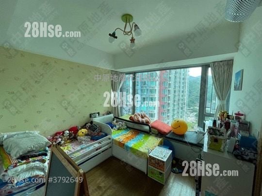 溱岸8号 售盘 4 房 1,398 平方尺