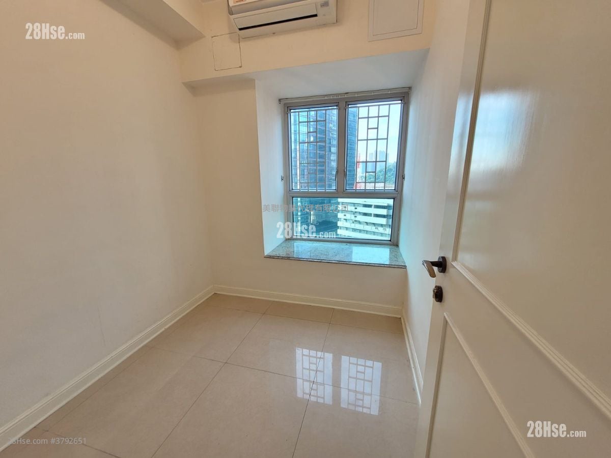 Banyan Garden Sell 2 Bedrooms , 1 Bathroom 434 ft²