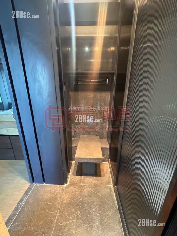 天玺 售盘 2 房 , 2 浴室 1,107 平方尺