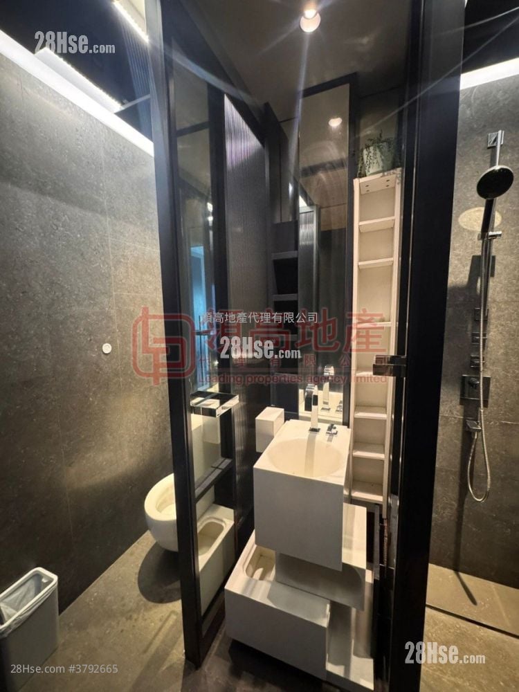 天玺 售盘 2 房 , 2 浴室 1,107 平方尺