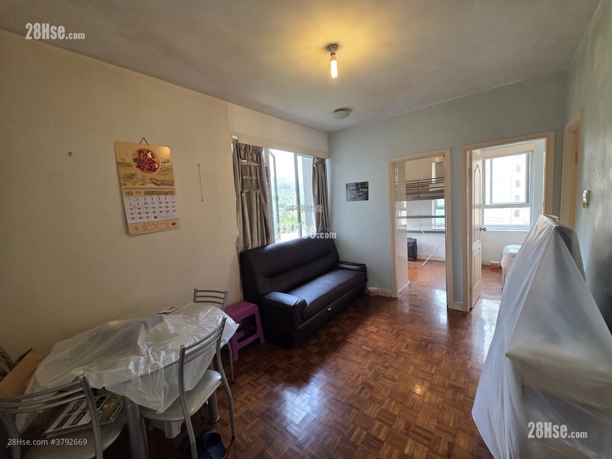 Hong Kong Garden Sell 2 Bedrooms , 1 Bathroom 365 ft²