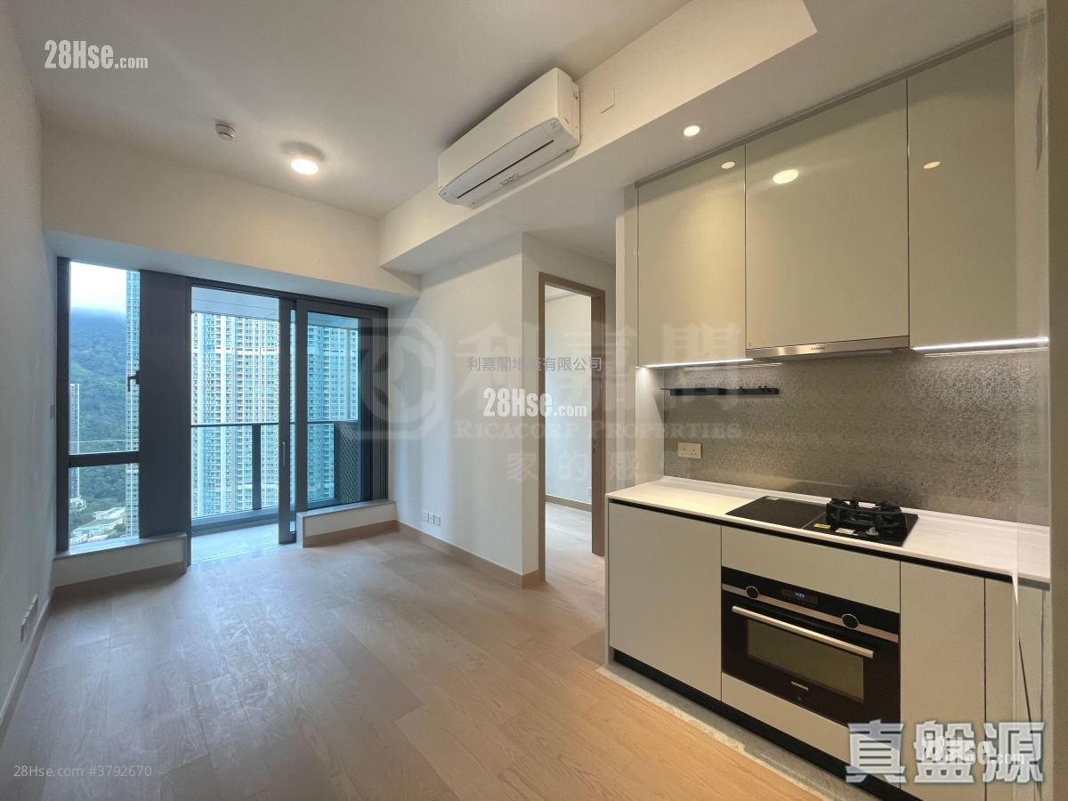 Seasons Place Rental 441 ft²