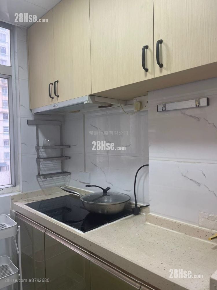 Tai Kei House Rental 2 Bedrooms 356 ft²