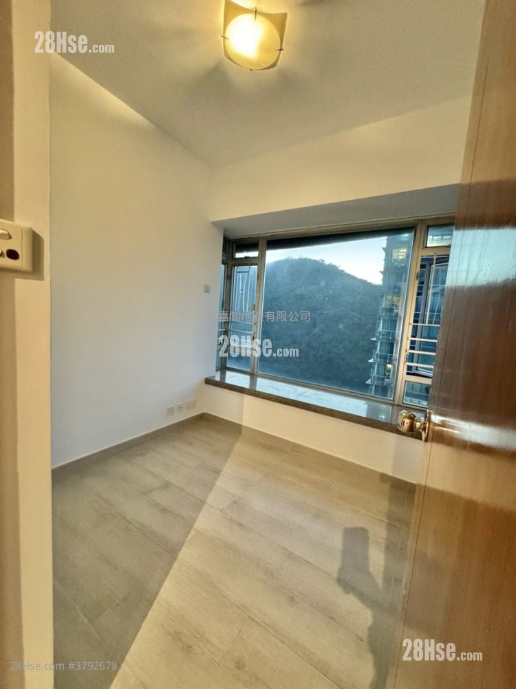 御皇台 售盘 2 房 , 1 浴室 400 平方尺