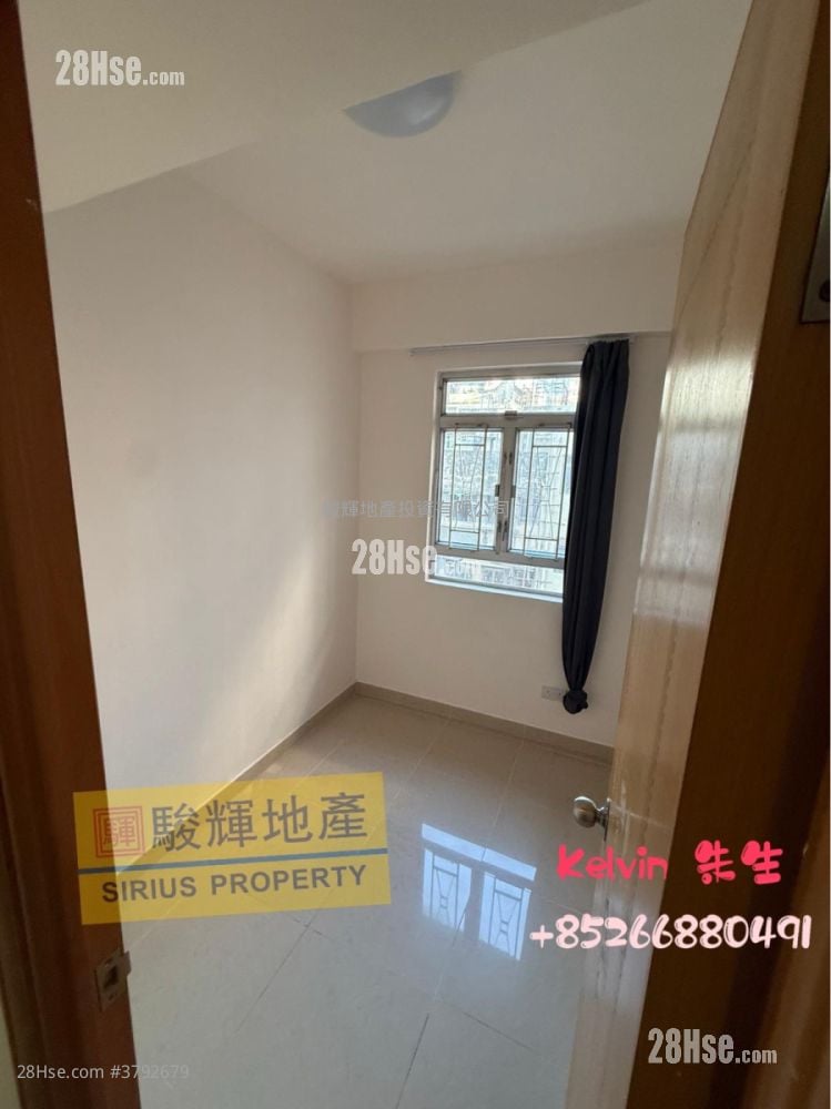 Hong Ning Building Sell 2 Bedrooms , 1 Bathroom 330 ft²