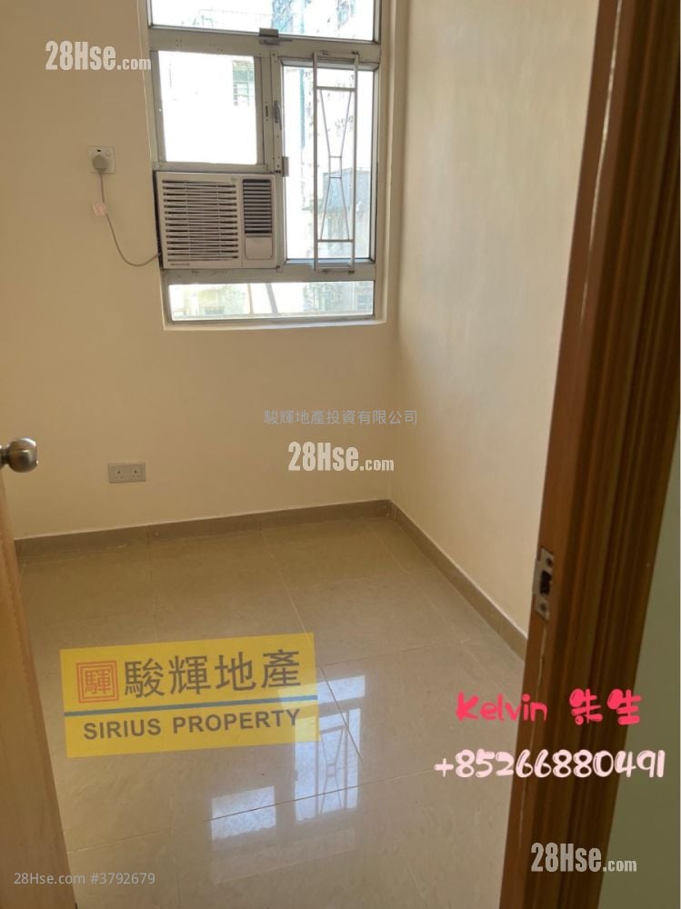 Hong Ning Building Sell 2 Bedrooms , 1 Bathroom 330 ft²